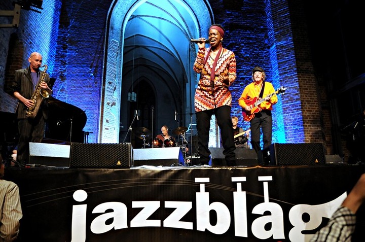 W trzech odsłonach zdjęcie nr 73075