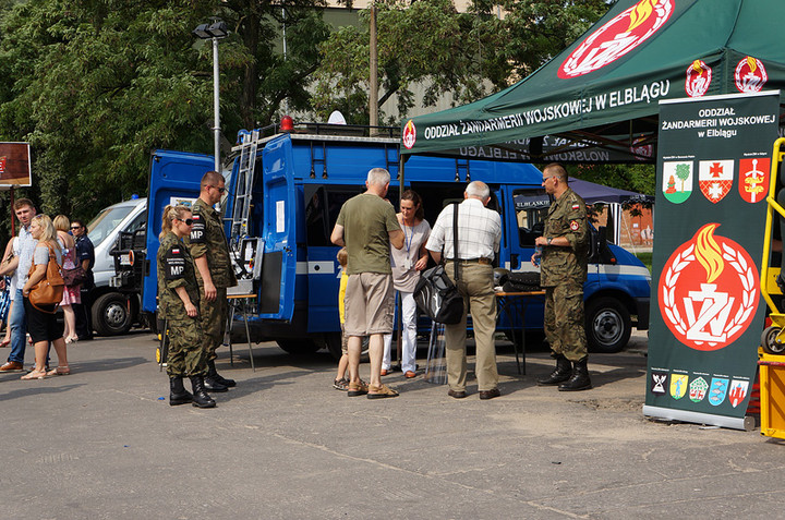 Policyjne świętowanie zdjęcie nr 73403