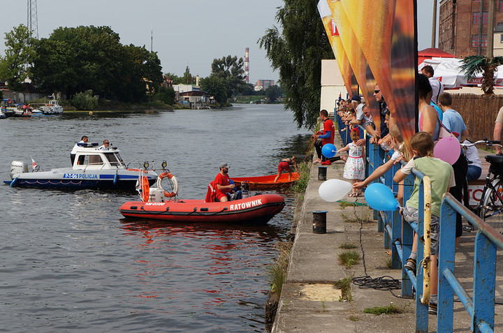 Policyjne świętowanie zdjęcie nr 73391