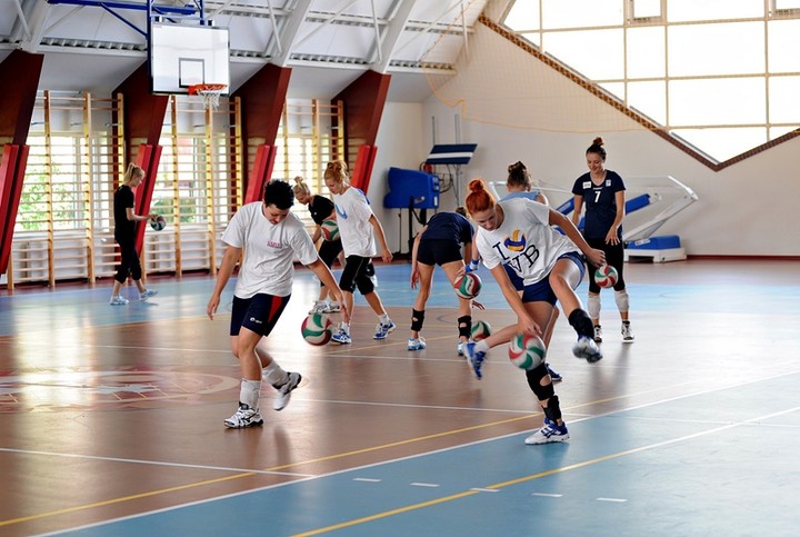 Orzeł rozpoczął treningi zdjęcie nr 73591