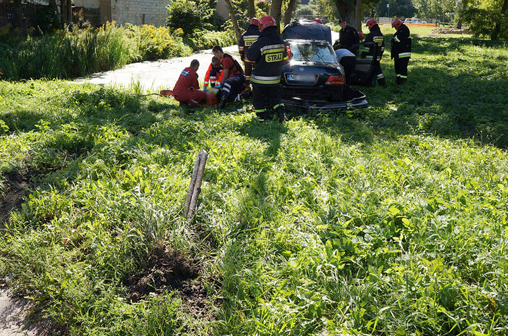 Wypadek na skrzyżowaniu zdjęcie nr 74703