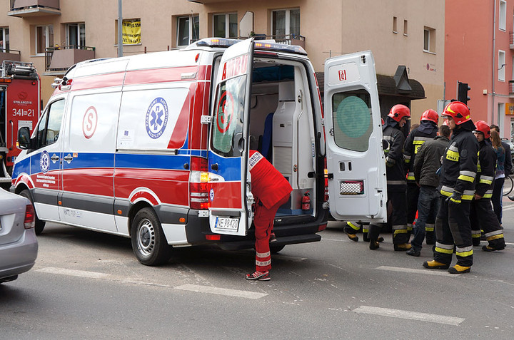 Wypadek: motocyklista uderzył w auto zdjęcie nr 75192