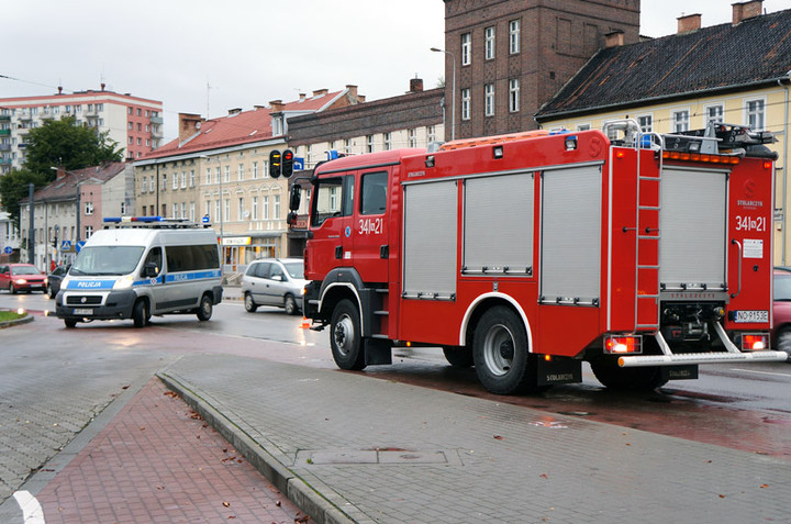 Alarm bombowy w restauracji McDonalds zdjęcie nr 75355