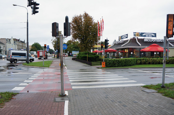 Alarm bombowy w restauracji McDonalds zdjęcie nr 75357