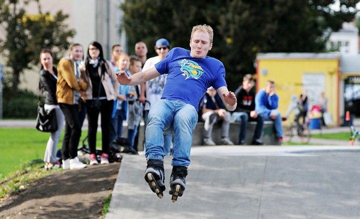 Wielkie zawody na małym skate parku zdjęcie nr 75722