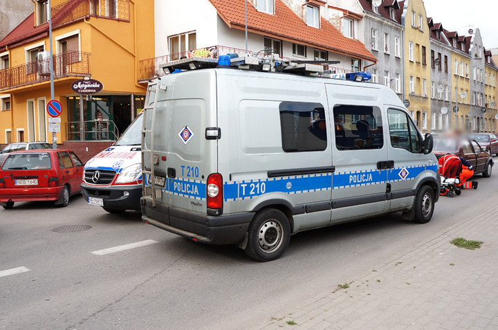 Żeromskiego: piesza weszła pod osobówkę zdjęcie nr 75783