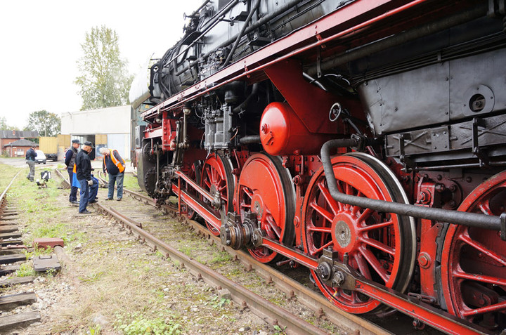 Niemiecki parowóz wypadł z torów zdjęcie nr 76295