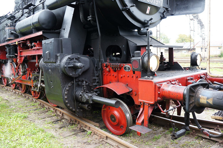 Niemiecki parowóz wypadł z torów zdjęcie nr 76290