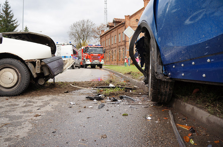 Stawidłowa: czołowe zderzenie "na podwójnym gazie" zdjęcie nr 77199