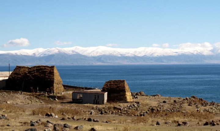 Armenia na biało zdjęcie nr 77967