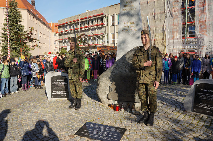 Marsz pamięci „Non omnis moriar” zdjęcie nr 77996