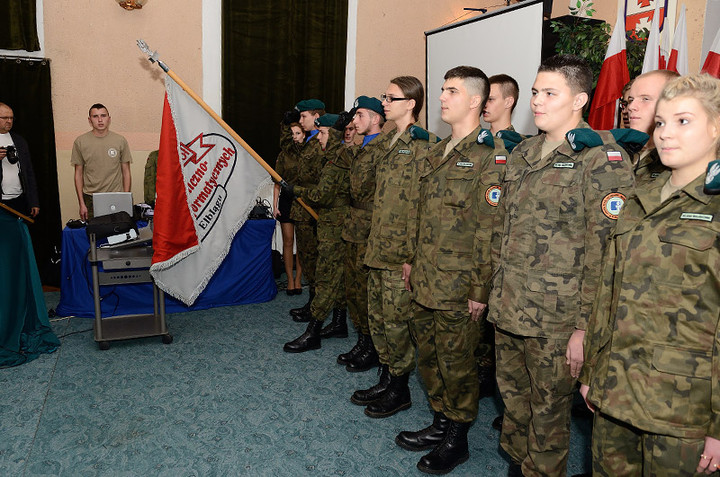 Ślubowanie klas mundurowych zdjęcie nr 78217