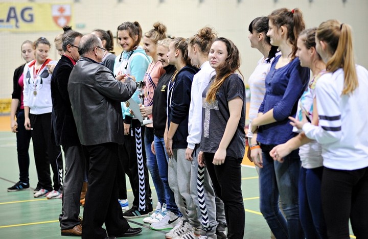 Juniorki Truso trzecie na Ogólnopolskim Turnieju zdjęcie nr 78493