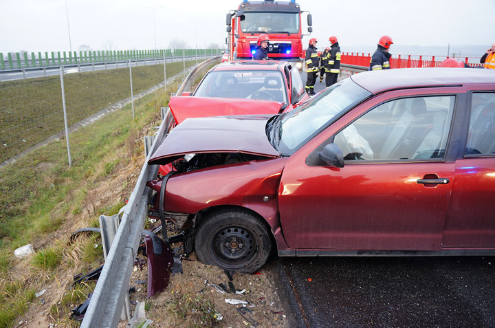 Czołowe zderzenie w Bogaczewie zdjęcie nr 78532