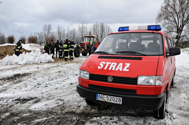 Stan ostrzegawczy w Nowakowie zdjęcie nr 79687