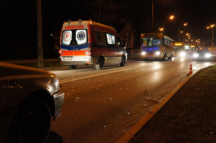 Niepodległości: potrącenie dziecka na pasach zdjęcie nr 80344