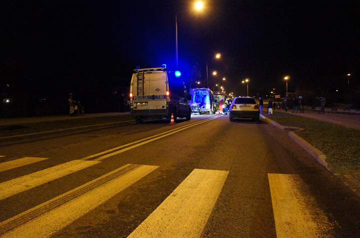 Niepodległości: potrącenie dziecka na pasach zdjęcie nr 80340