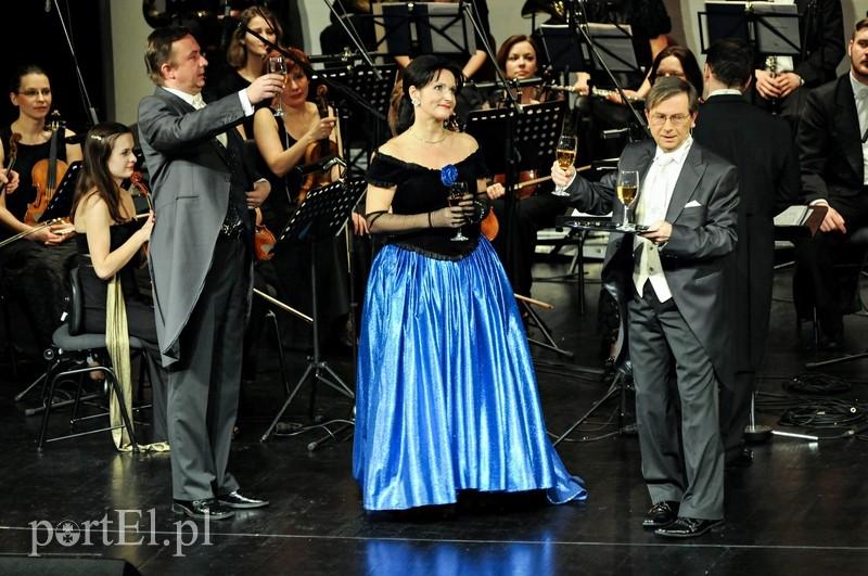 Zwyciężyła miłość zdjęcie nr 81148