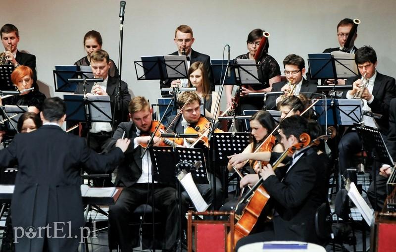 Zwyciężyła miłość zdjęcie nr 81145