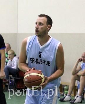 20. Zbaraszewski Bartosz – Nati Basket Liga.
Koszykarz teamu ER-DJE-TJE. Wyróżnia się skutecznością strzelecką,