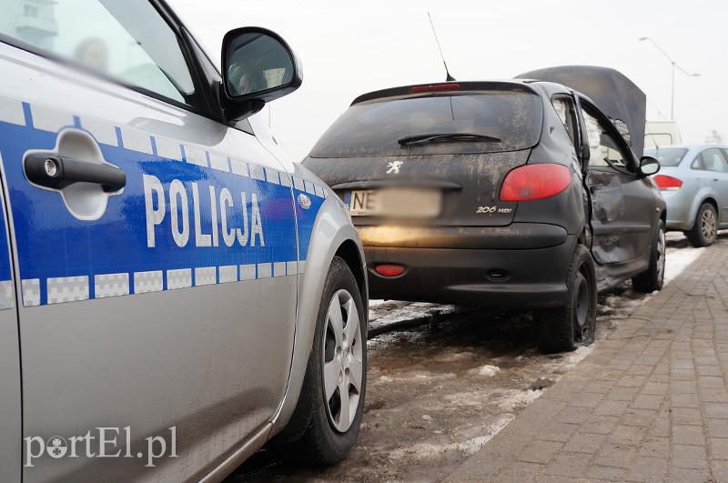 Dąbka-Ogólna: zderzenie na skrzyżowaniu zdjęcie nr 82008