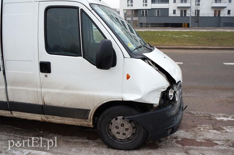 Dąbka-Ogólna: zderzenie na skrzyżowaniu zdjęcie nr 82009