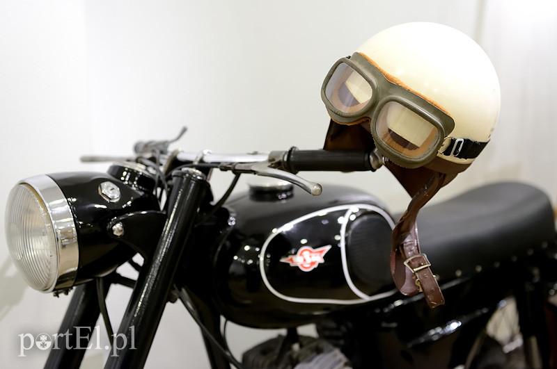 Stare motocykle w Ratuszu Staromiejskim zdjęcie nr 83617