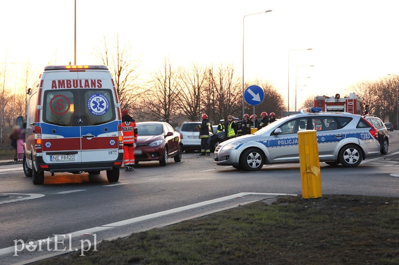 Kazimierzowo: zderzenie czterech aut zdjęcie nr 84043