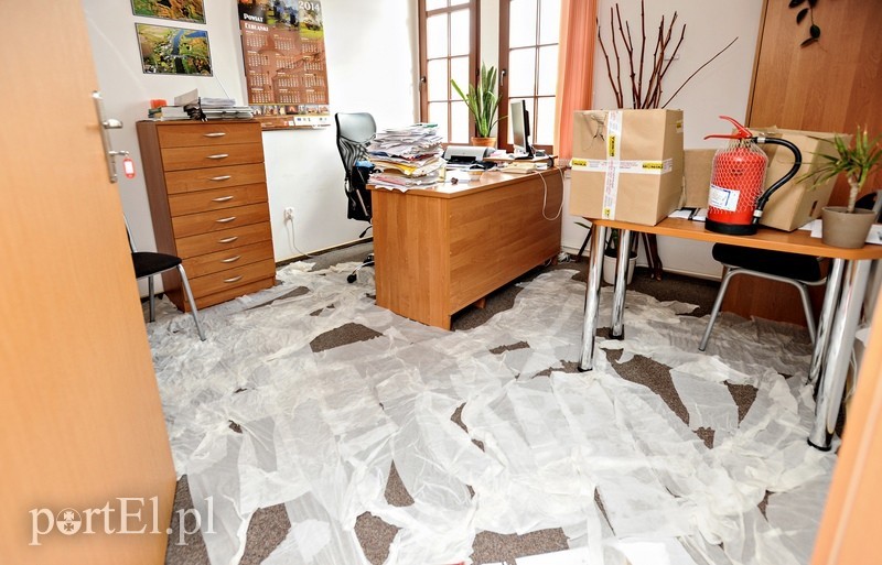 Powódź w bibliotece zdjęcie nr 84460