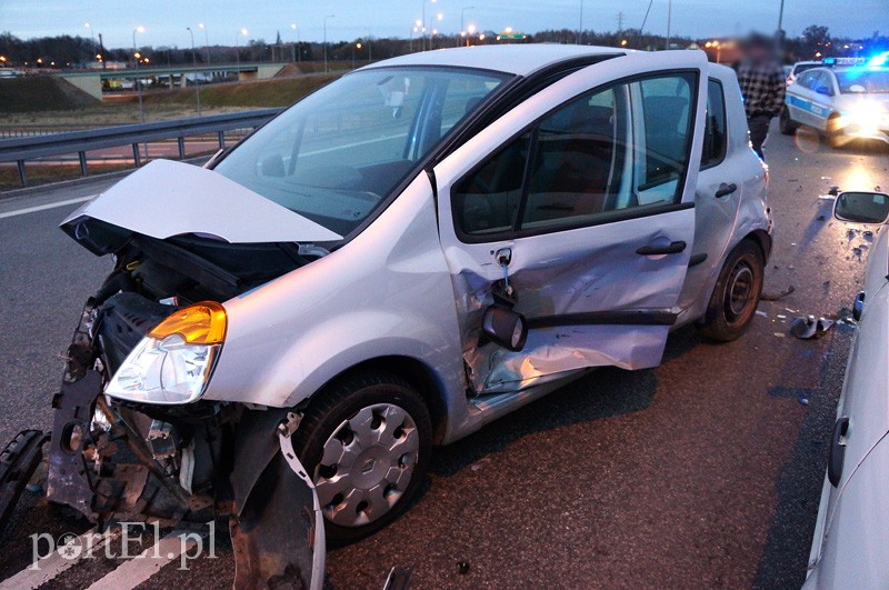 Węzeł Wschód: zderzenie czterech pojazdów zdjęcie nr 84478