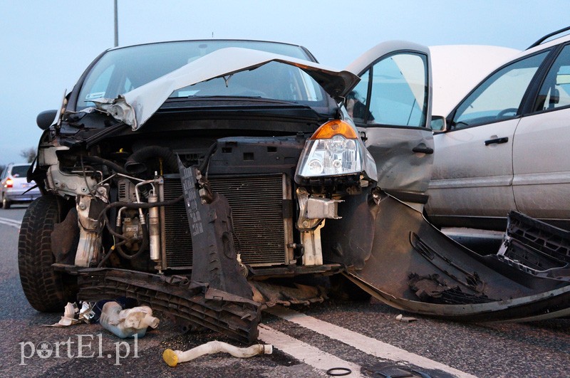 Węzeł Wschód: zderzenie czterech pojazdów zdjęcie nr 84471
