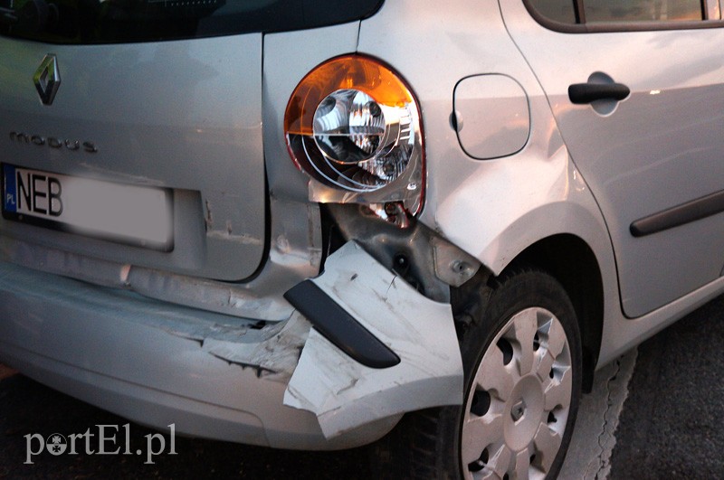 Węzeł Wschód: zderzenie czterech pojazdów zdjęcie nr 84469