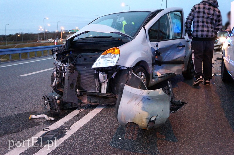 Węzeł Wschód: zderzenie czterech pojazdów zdjęcie nr 84476
