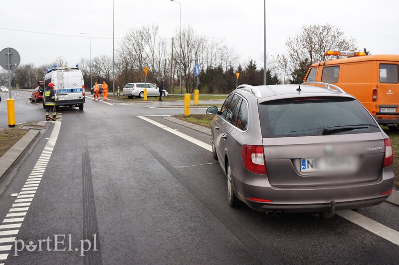 Kazimierzowo: wypadek na skrzyżowaniu zdjęcie nr 84855