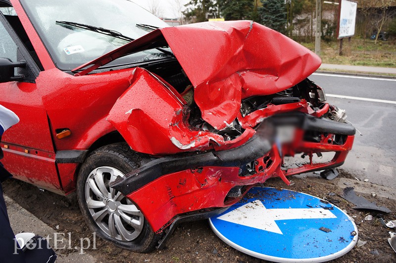 Kazimierzowo: wypadek na skrzyżowaniu zdjęcie nr 84849