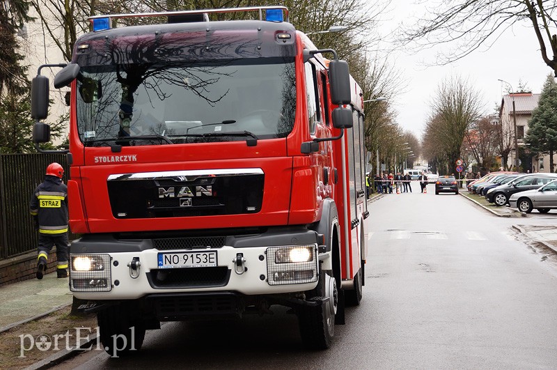 Alarm bombowy w szpitalu przy Komeńskiego zdjęcie nr 84900