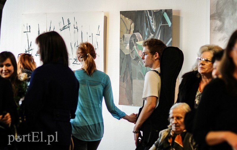 Wernisaż prac uczennic Liceum Plastycznego Samiry Arrami i Natali Magalskie zdjęcie nr 85090