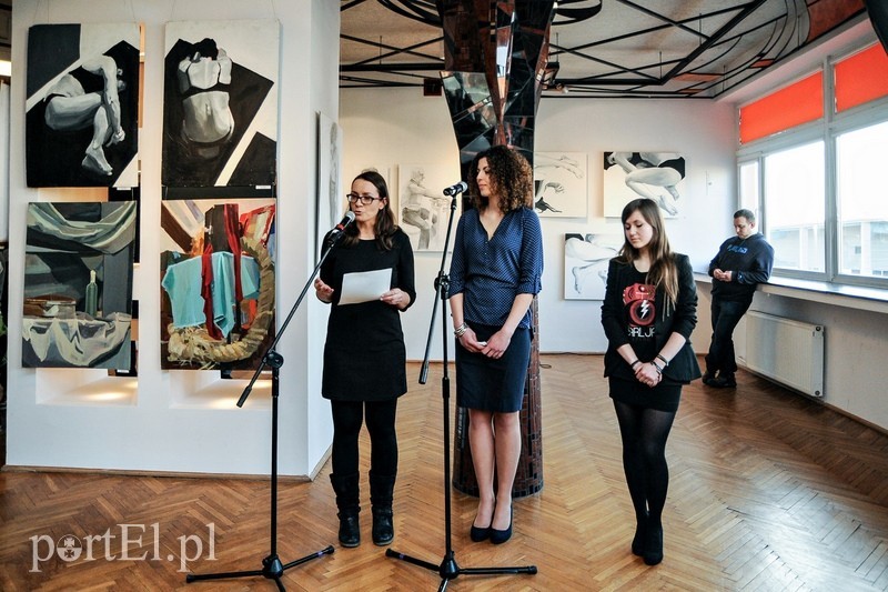 Elbląg Wernisaż prac uczennic Liceum Plastycznego Samiry Arrami i Natali Magalskie