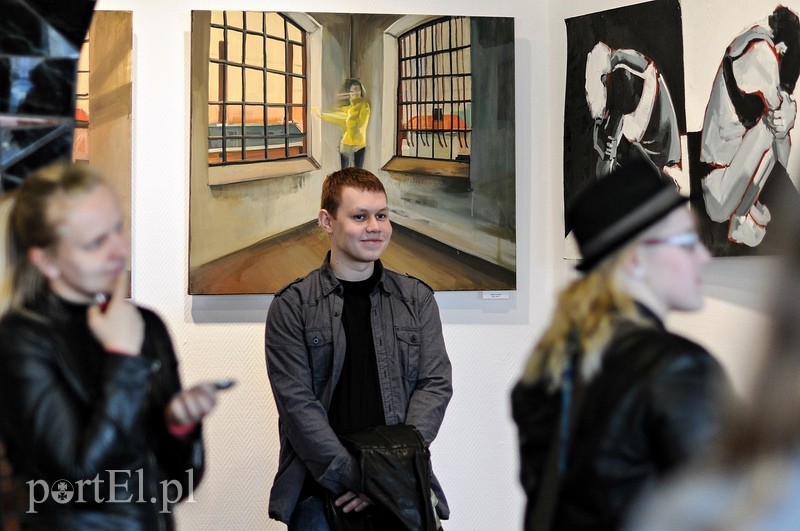 Wernisaż prac uczennic Liceum Plastycznego Samiry Arrami i Natali Magalskie zdjęcie nr 85080