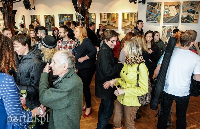 Wernisaż prac uczennic Liceum Plastycznego Samiry Arrami i Natali Magalskie zdjęcie nr 85086