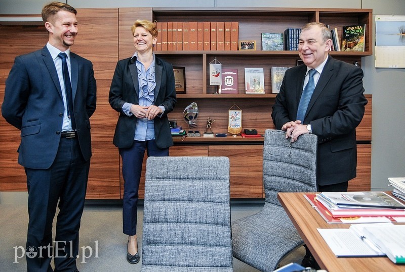 Prezydent ustąpił... zdjęcie nr 85124