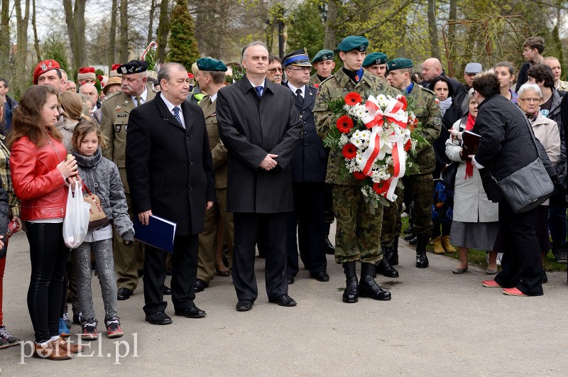 Pamięci ofiar Smoleńska zdjęcie nr 85679