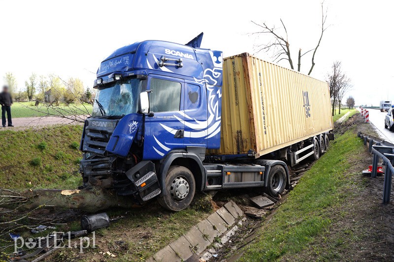 Ciężarówka w rowie zdjęcie nr 86118