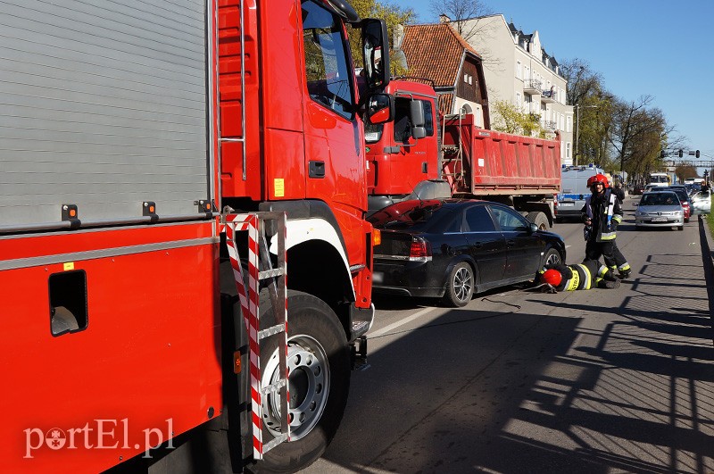 Groźne zderzenie. Grunwaldzka zakorkowana zdjęcie nr 86164