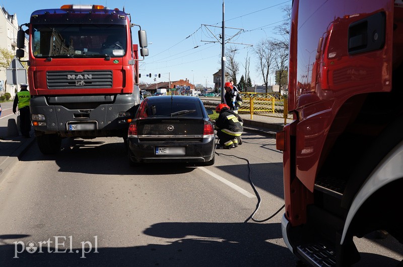 Groźne zderzenie. Grunwaldzka zakorkowana zdjęcie nr 86163