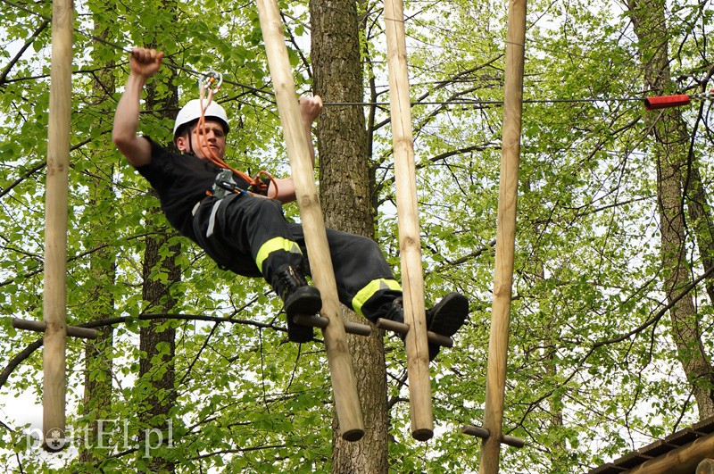 Strażacy na linach zdjęcie nr 86400
