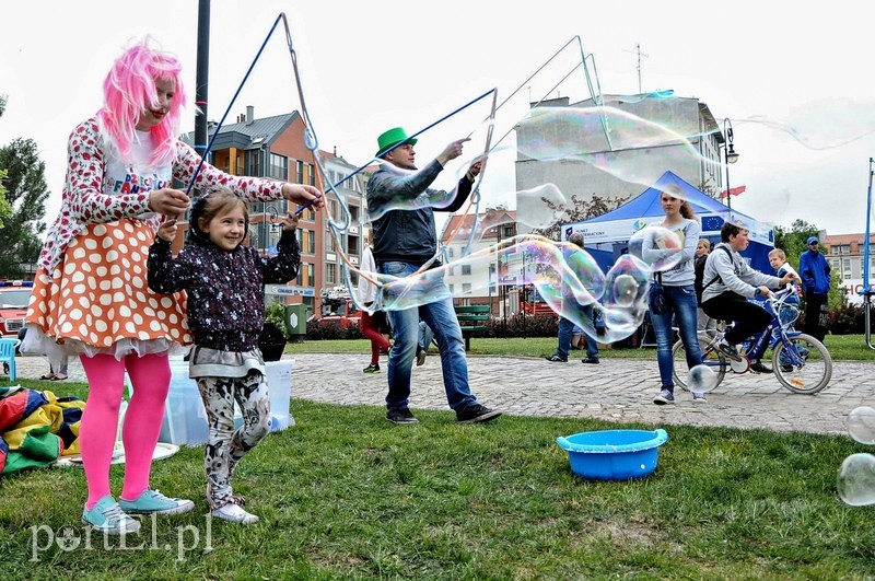 Rodzinny piknik na bulwarze zdjęcie nr 86820