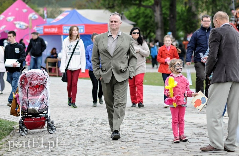 Rodzinny piknik na bulwarze zdjęcie nr 86821