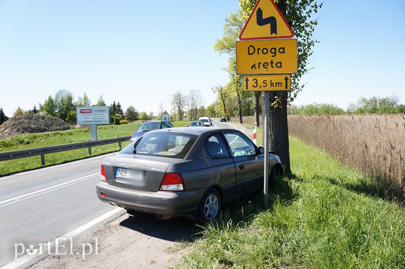 Karczowiska Górne: hyundaiem w drzewo zdjęcie nr 86938
