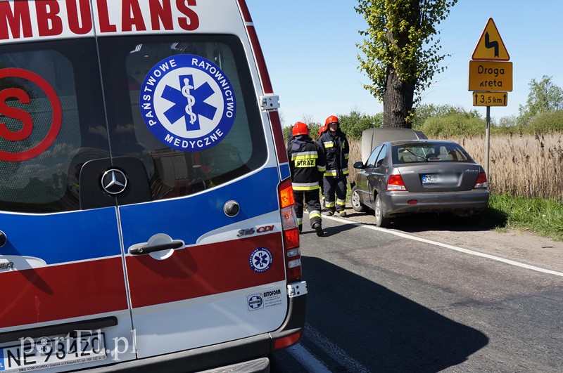 Karczowiska Górne: hyundaiem w drzewo zdjęcie nr 86933